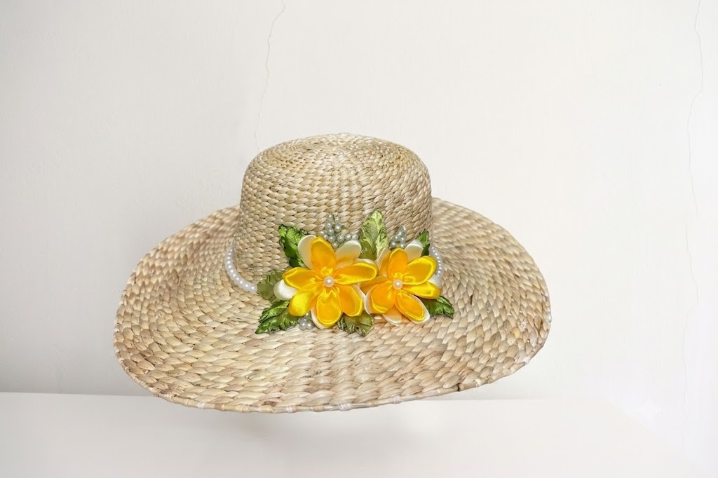 Topi Pantai Eceng